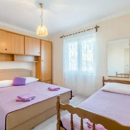 Fidelis - One Bedroom With Terrace And Garden View 2 Apartman *