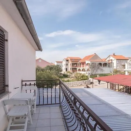 Fidelis - One Bedroom With Terrace And Garden View 2 דירה *