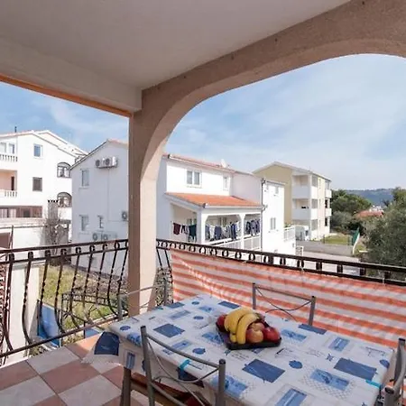 Fidelis - One Bedroom With Terrace And Garden View 2 * Traù