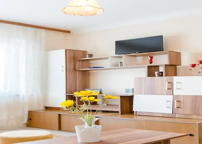 Fidelis - One Bedroom With Terrace And Garden View 2 Trogir