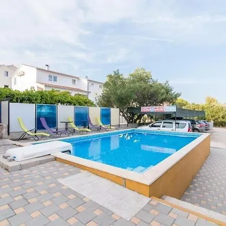 Fidelis - One Bedroom With Terrace And Garden View 2 Trogir